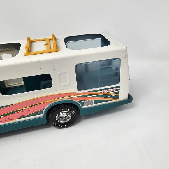 Vintage Nylint Outbounder RV 1996 Metal White Aqua Pink Camper Roadtrip Vehicle - Picture 9 of 14